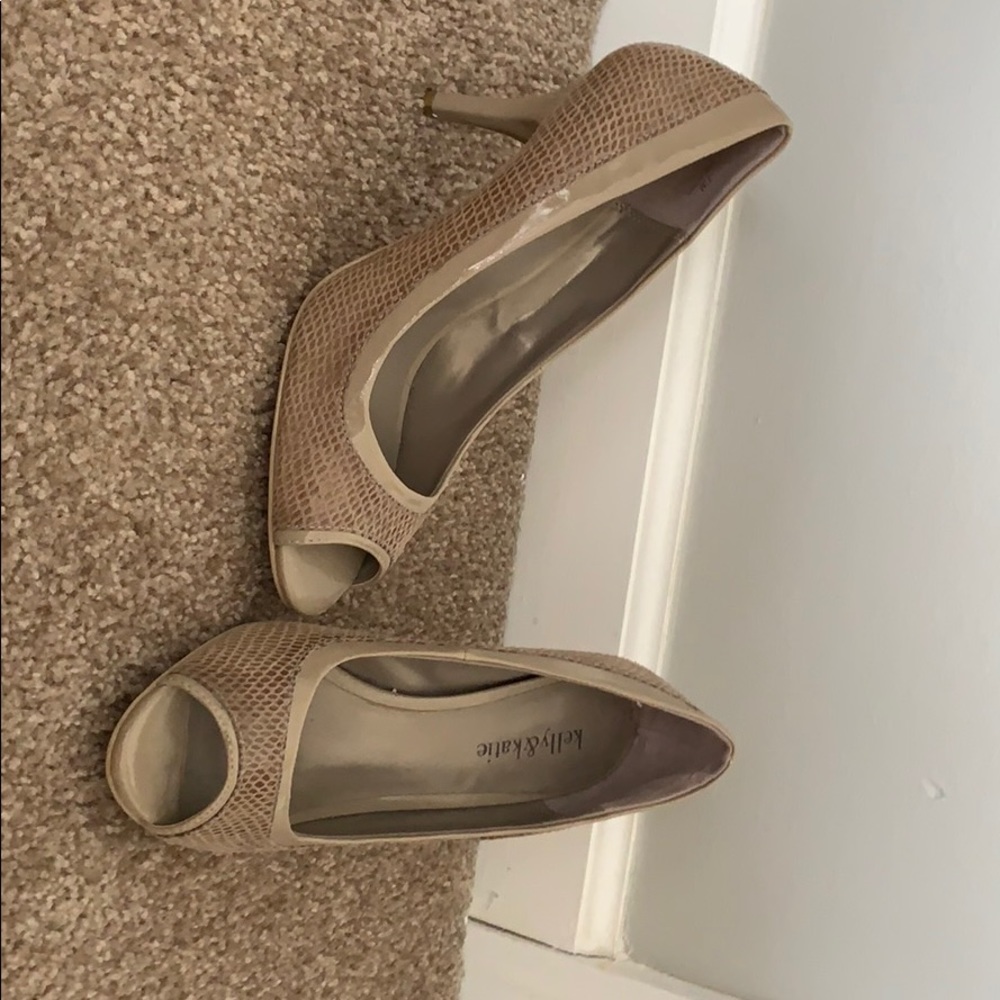Tan Open Toed Kelly and Katie Pumps